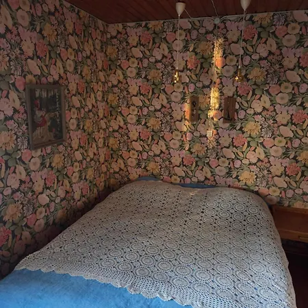 Semesterbostad Vitteludd Near Shore House